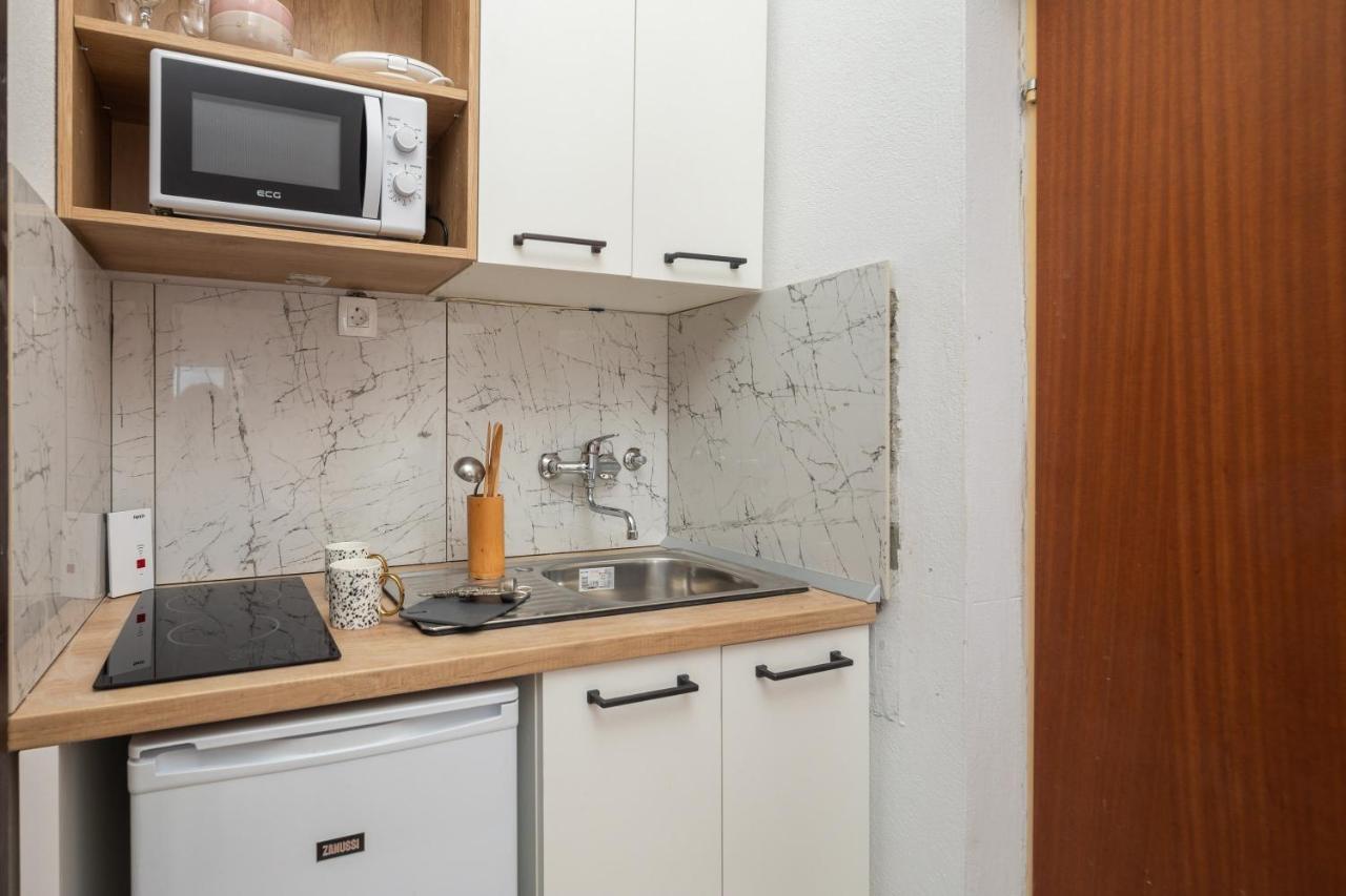 Beach Apartments Borovina Stanici Eksteriør billede
