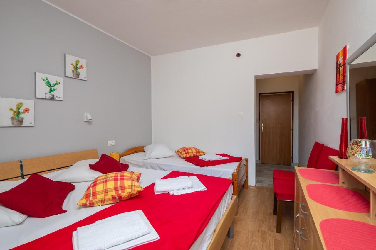 Beach Apartments Borovina Stanici Eksteriør billede